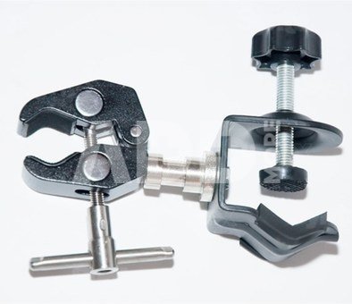 Anchoring clamp with tripod pin