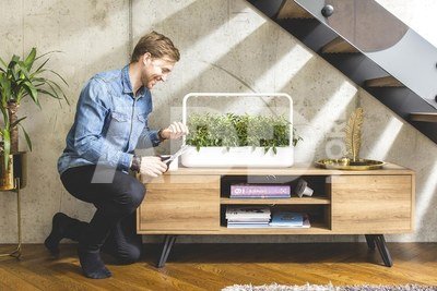 Click & Grow Smart Garden 9 Pro, white