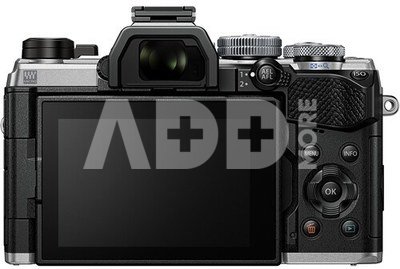 OM SYSTEM OM-5 + 12-45mm f/4 (Silver)