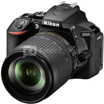 Nikon D5600 + 18-105mm VR