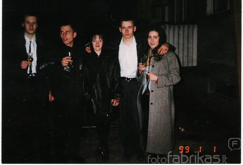 1999.01.01 Andrius, Antanas, Asta, as, Kristina.jpg