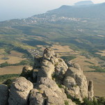 Vaizdai bekopiant į Demerždži (kalvio) kalną
